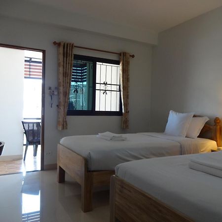 Rena House Chiang Mai Hotel Bagian luar foto