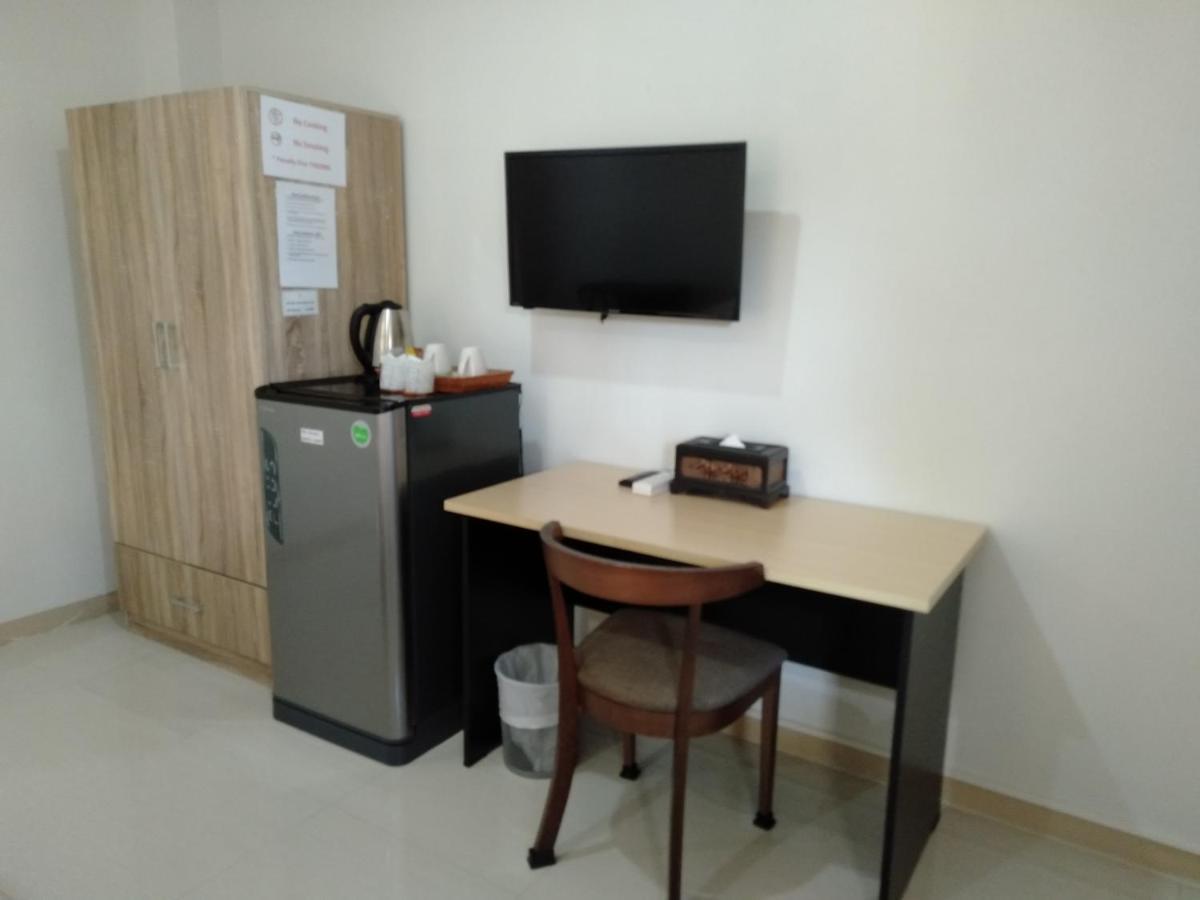 Rena House Chiang Mai Hotel Bagian luar foto