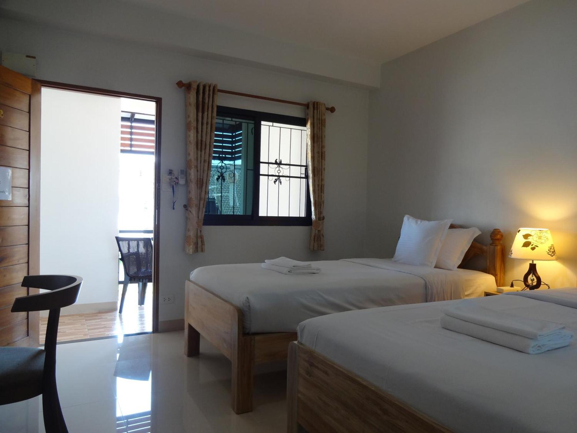 Rena House Chiang Mai Hotel Bagian luar foto