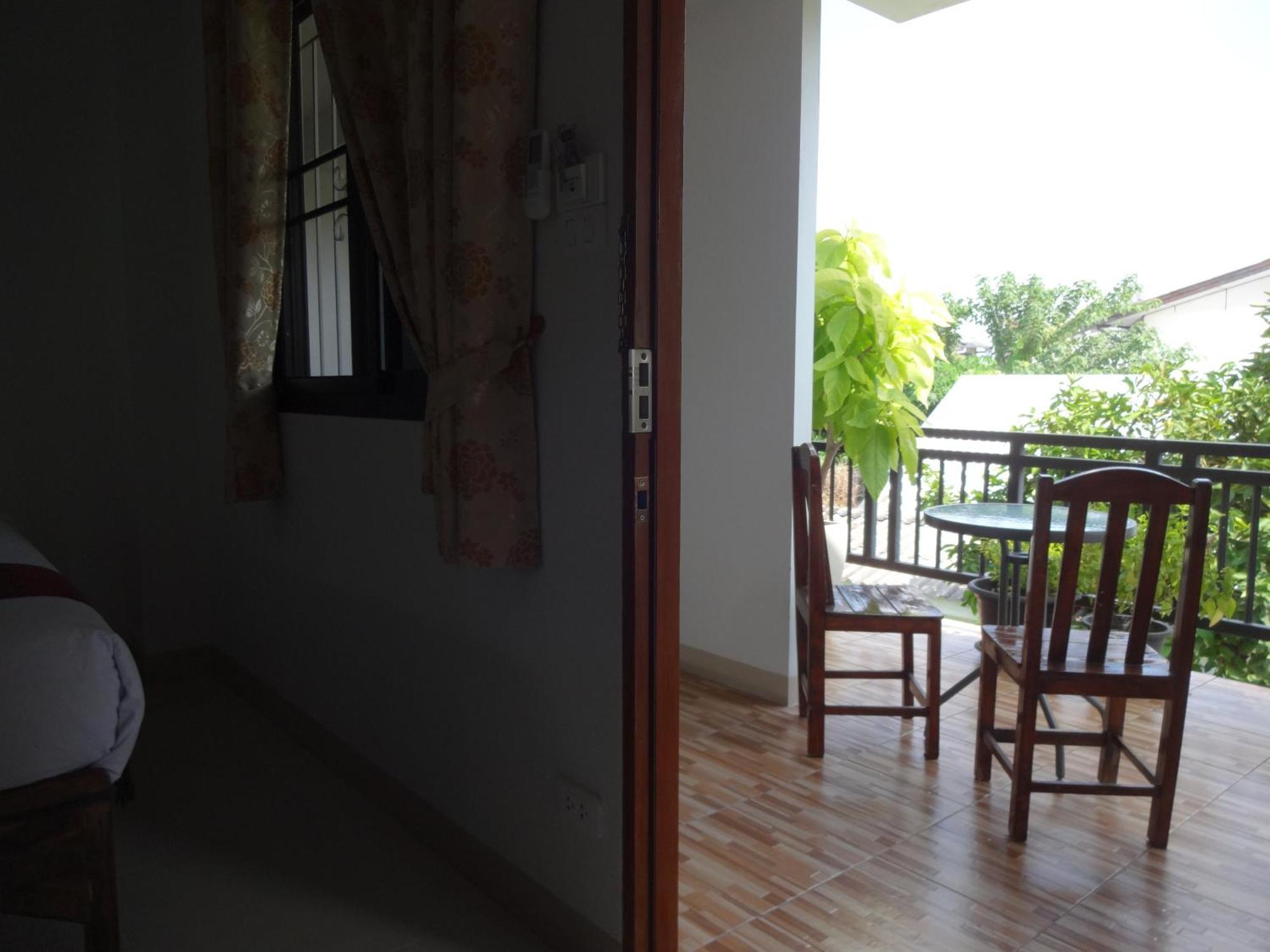 Rena House Chiang Mai Hotel Ruang foto