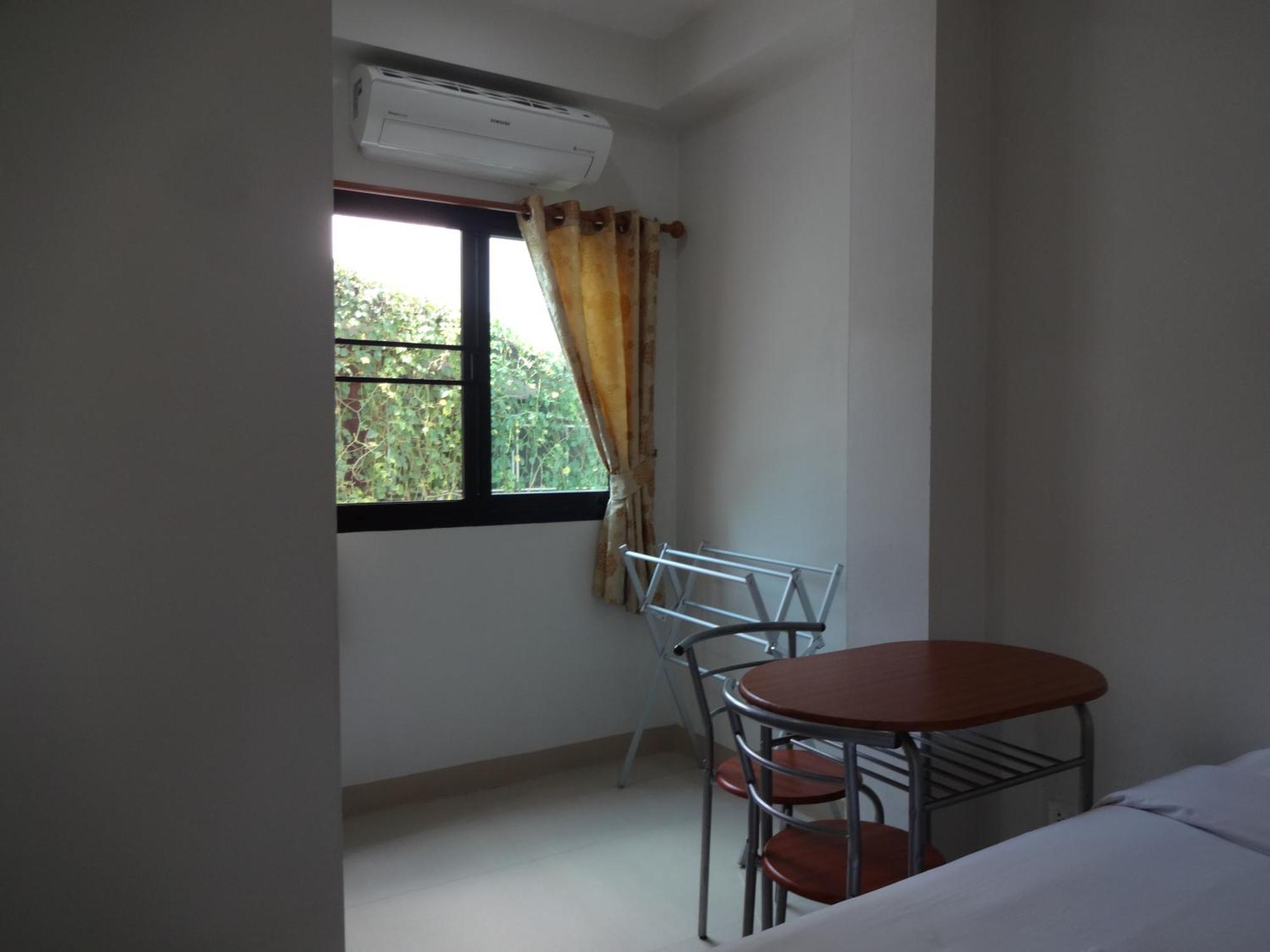 Rena House Chiang Mai Hotel Ruang foto
