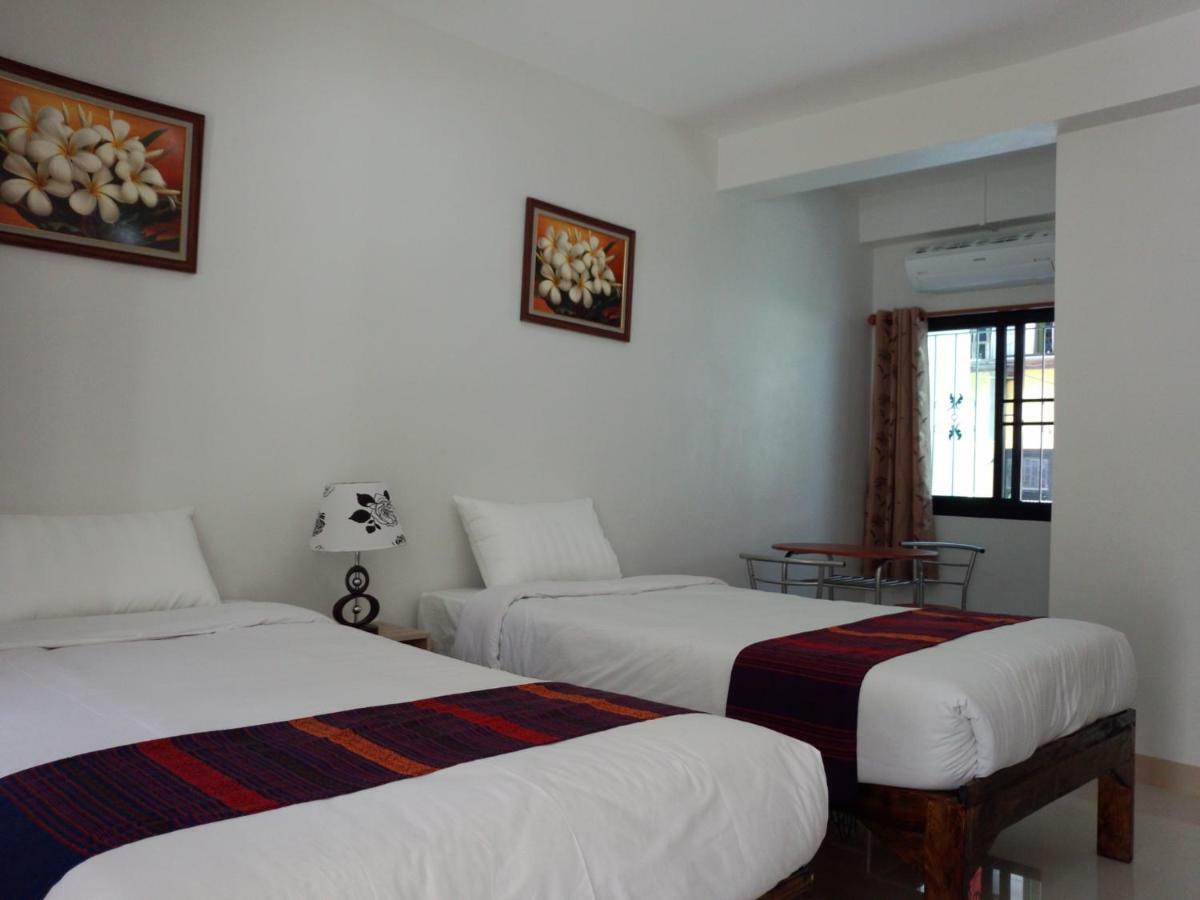 Rena House Chiang Mai Hotel Bagian luar foto
